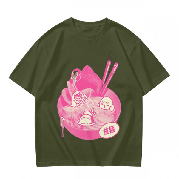 Oversized dark green t-shirt with cute pink ramen bowl graphic