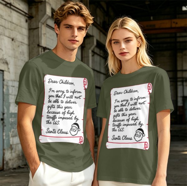 Christmas t-shirt with Santa's tariff excuse note print