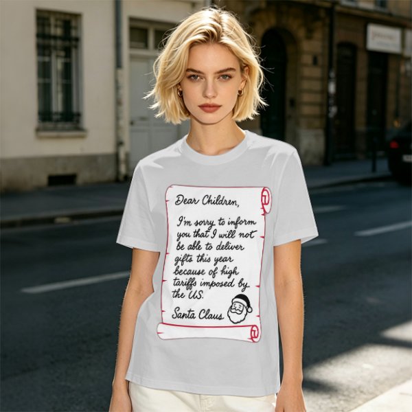 Christmas t-shirt with Santa's tariff excuse note print