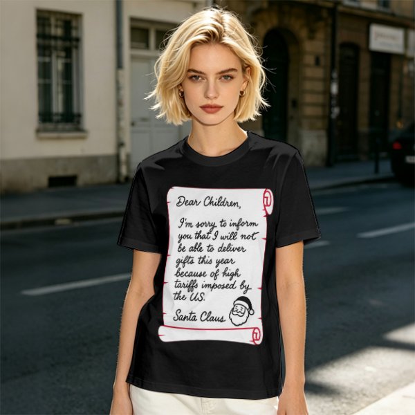 Christmas t-shirt with Santa's tariff excuse note print